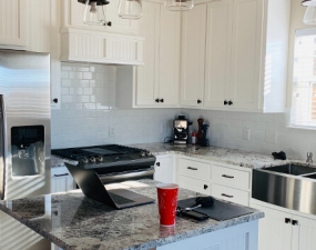 Тренды кухонь 2019: высокая функциональность за лаконичными фасадами